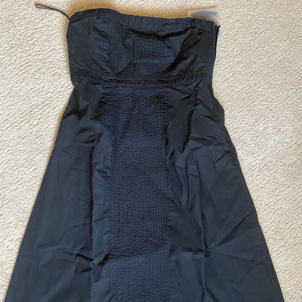 Black strapless Gap dress